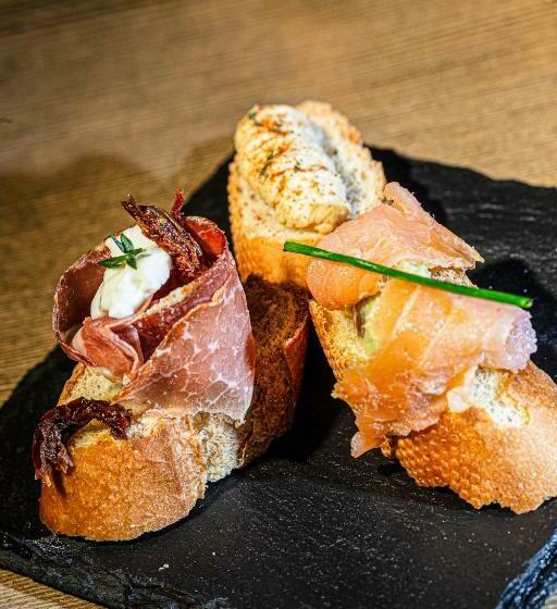 غرفة عائلية, Malatesta Antica Dimora