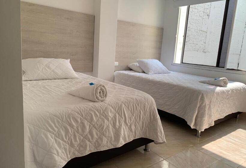 이코노미 룸, Mirador San Esteban