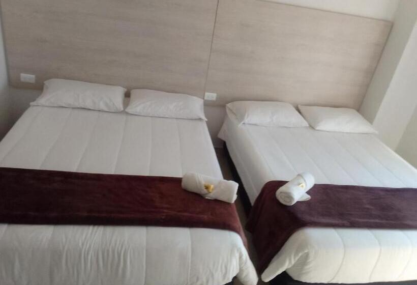 이코노미 룸, Mirador San Esteban