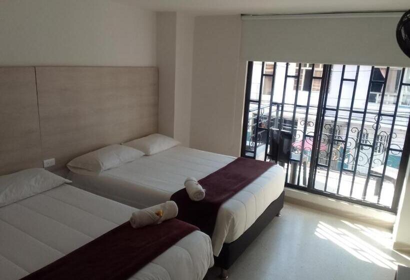 이코노미 룸, Mirador San Esteban