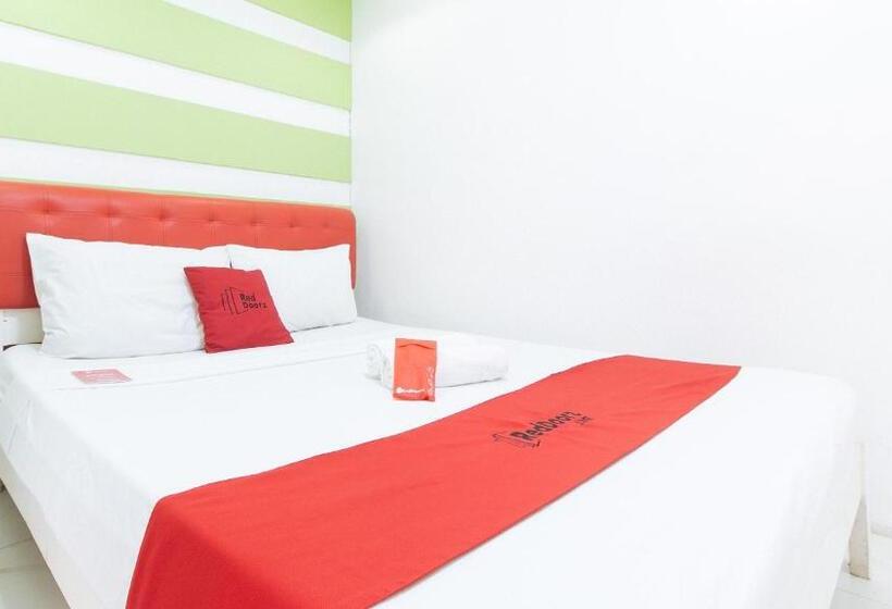 Номер Стандарт, Reddoorz At Dbuilders Rooms Lower Bicutan