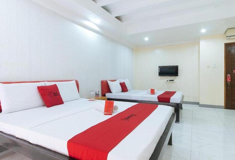 Семейный Номер, Reddoorz At Dbuilders Rooms Lower Bicutan