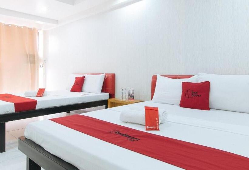 Семейный Номер, Reddoorz At Dbuilders Rooms Lower Bicutan