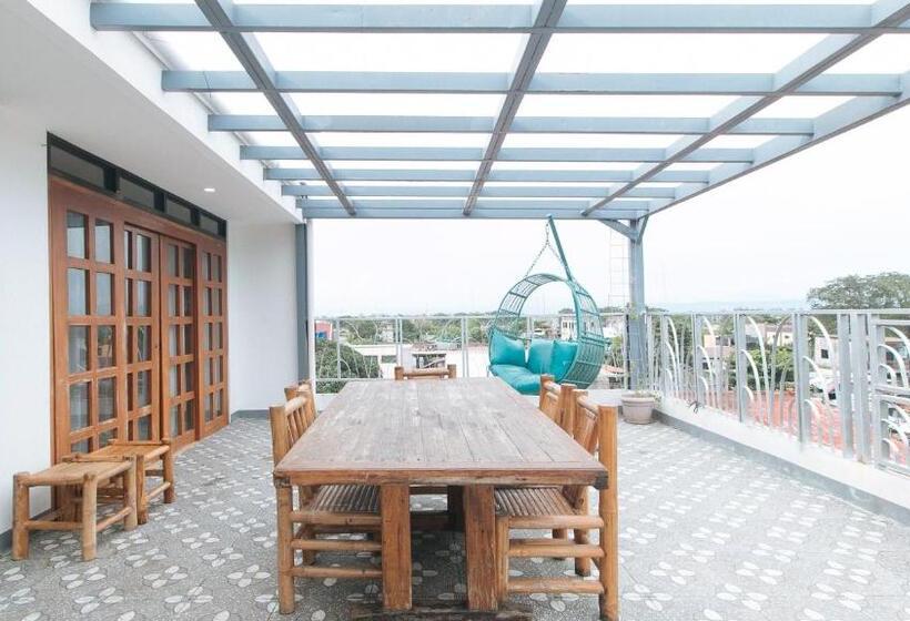 Люкс, Reddoorz At Dbuilders Rooms Lower Bicutan