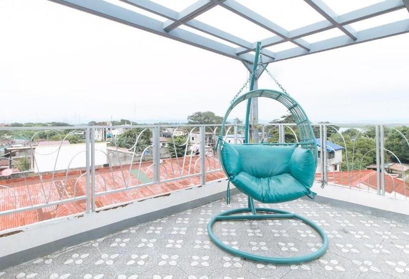 Люкс, Reddoorz At Dbuilders Rooms Lower Bicutan