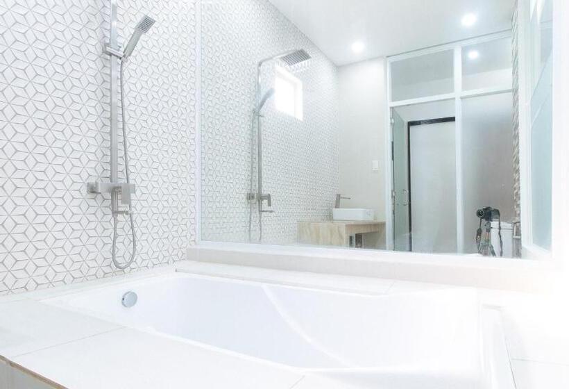 Люкс, Reddoorz At Dbuilders Rooms Lower Bicutan