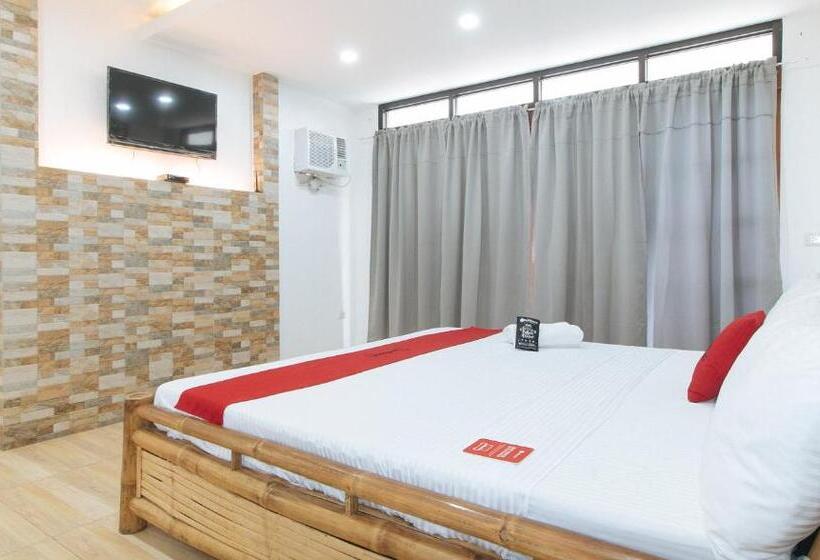 Люкс, Reddoorz At Dbuilders Rooms Lower Bicutan