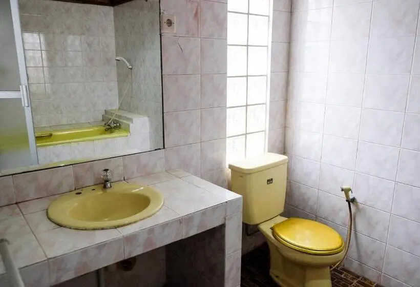 デラックスルーム, Reddoorz Plus Near Jalan Baru Bogor