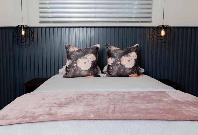 ガーデンビューファミリールーム, 2 Owls Guesthouse