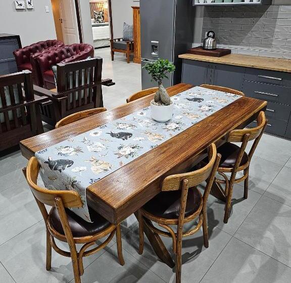 ガーデンビューファミリールーム, 2 Owls Guesthouse