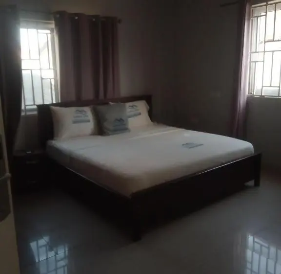エコノミールーム, Danritzcer Suites
