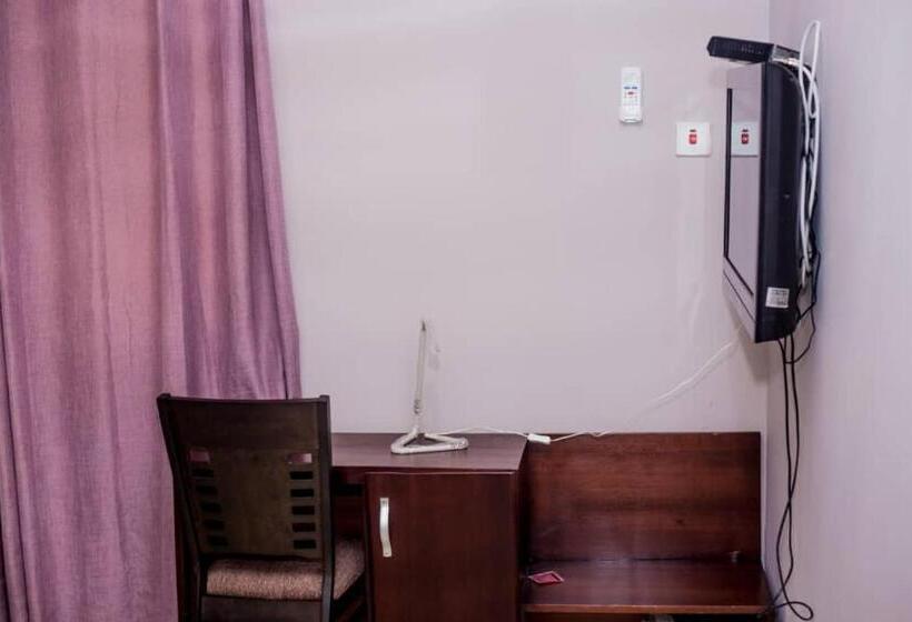 家庭套房, Danritzcer Suites