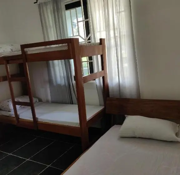 اتاق استاندارد سه نفره, Serenity Haven Lodge