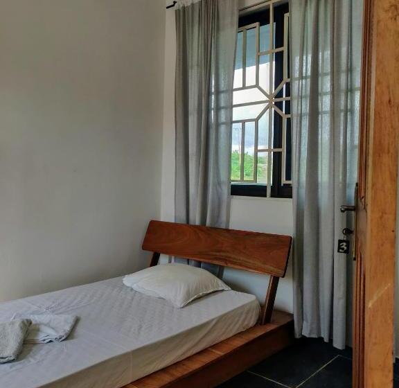 اتاق اکونومی یک تخته, Serenity Haven Lodge