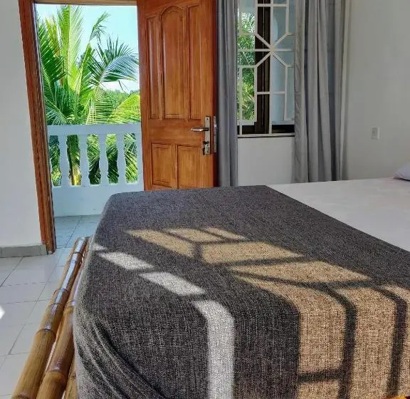 اتاق اکونومی یک تخته, Serenity Haven Lodge