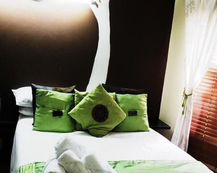 Номер Стандарт, Echo Garden Guesthouse