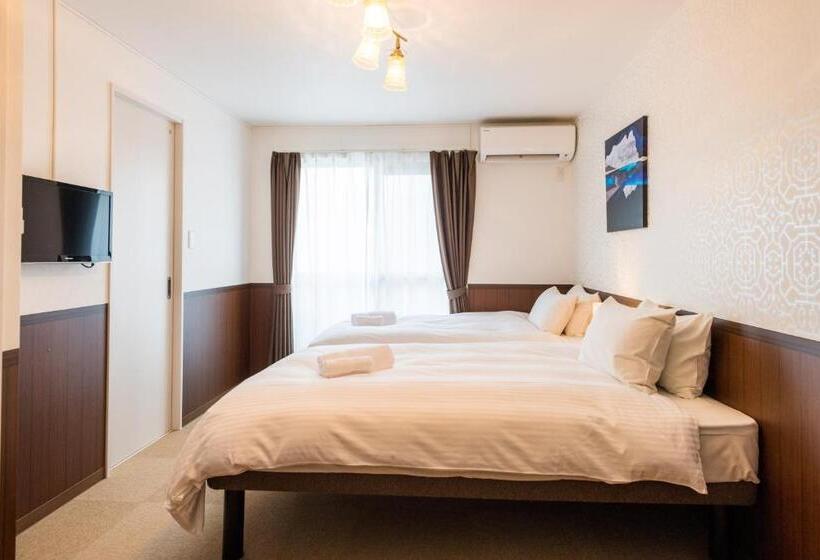 Camera Standard, Floral Green Maple House