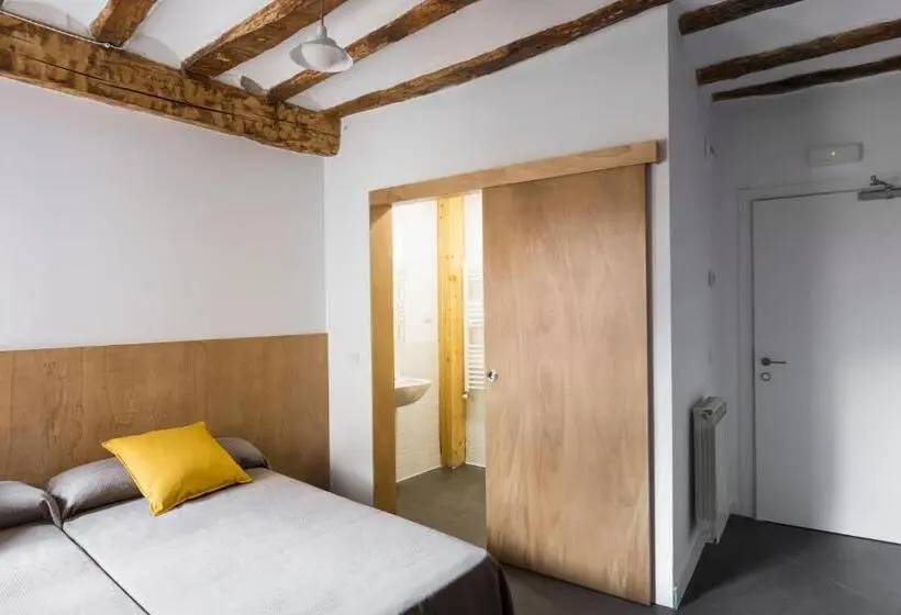 Standard-huone, Hostel.b