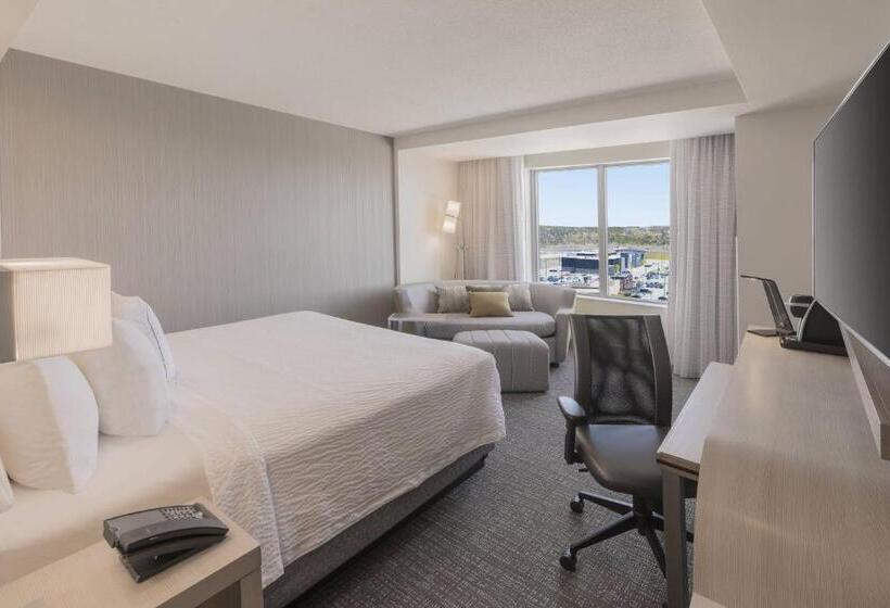 キングサイズベッドのスタンダードルーム, Courtyard By Marriott Halifax Dartmouth