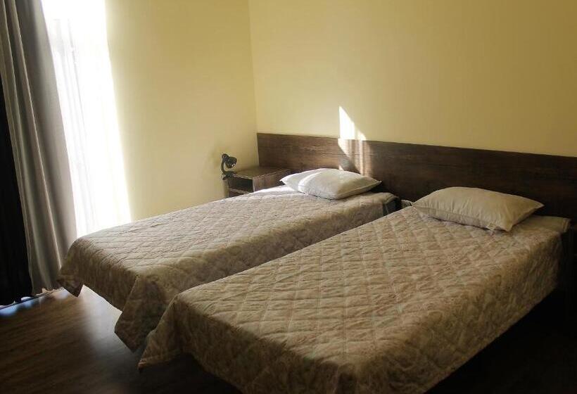 Standard-huone Parveke, Giorgi
