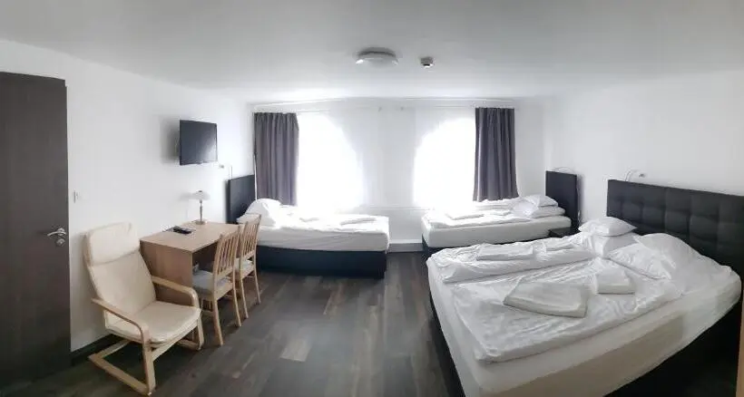 ファミリールーム, Hbh Bajor Sörház Sólyomfészek Panzió