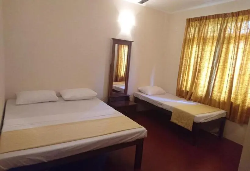 Perhehuone, Shiva Rest Katharagama