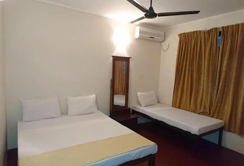 Perhehuone, Shiva Rest Katharagama
