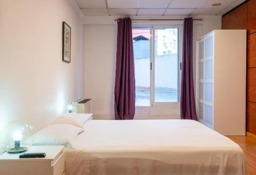 Standard room with outdoor bath, Suites Rooms Valencia