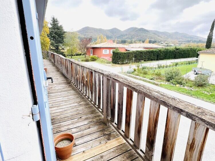 חדר אקונומי, Rose Des Vents