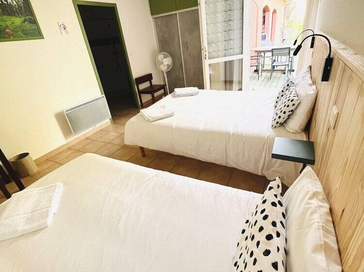 غرفة قياسية ثلاثية, Rose Des Vents