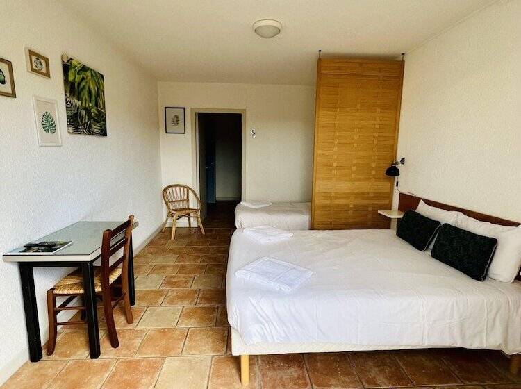 غرفة قياسية ثلاثية, Rose Des Vents