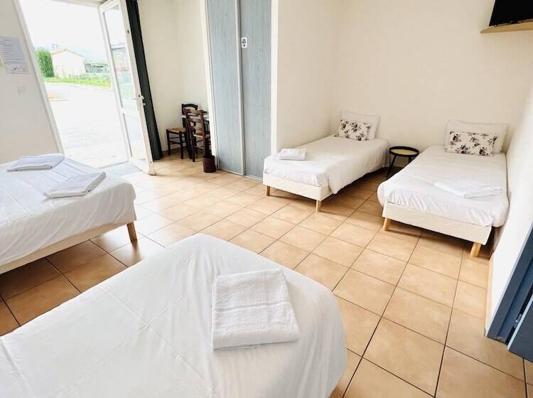 חדר משפחתי, Rose Des Vents