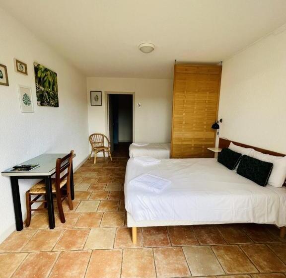 غرفة قياسية ثلاثية, Rose Des Vents