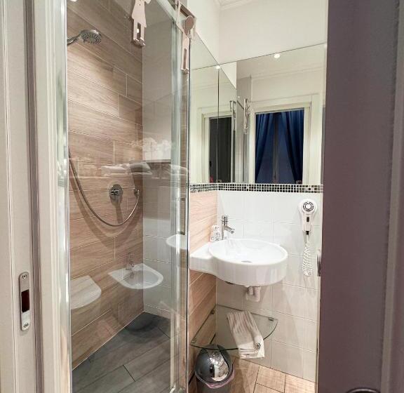 اتاق استاندارد, Camere Amely