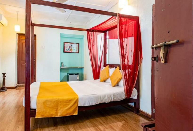 デラックスルーム, O Camarao