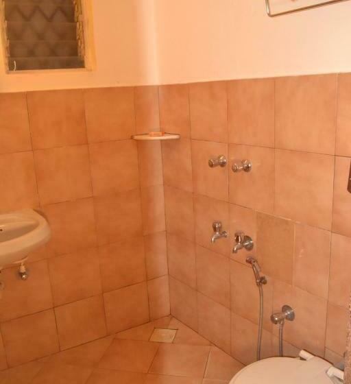 デラックスルーム, O Camarao