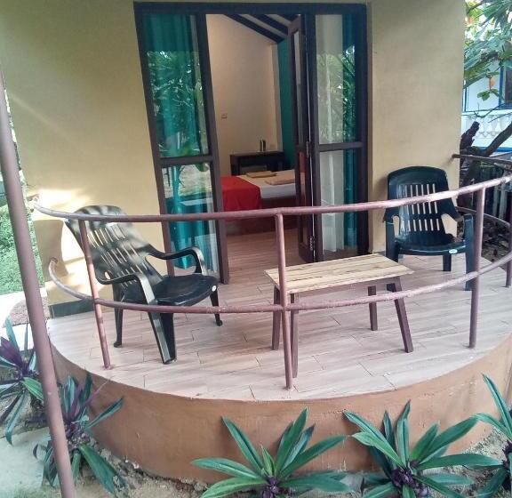 スタンダードルーム, O Camarao