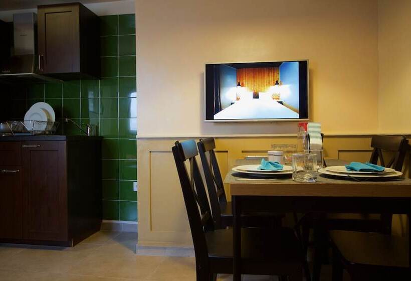 سوییت لوکس, Suite Loc Luxury Apart