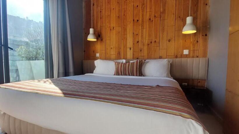 1 Bedroom Penthouse Apartment, Suite Loc Luxury Apart