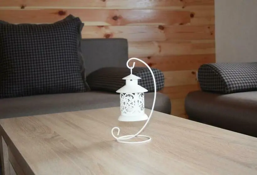 سوییت دوبلکس, Apartmani Prisoje