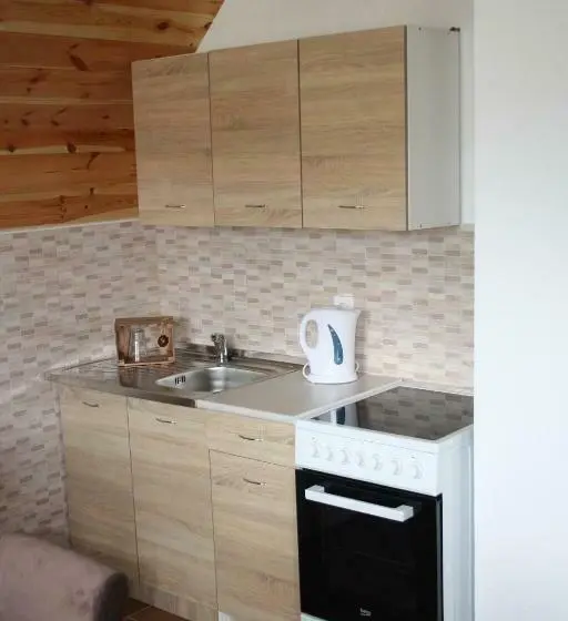 سوییت دوبلکس, Apartmani Prisoje