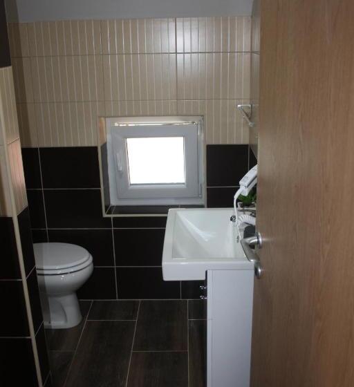 سوییت دوبلکس, Apartmani Prisoje