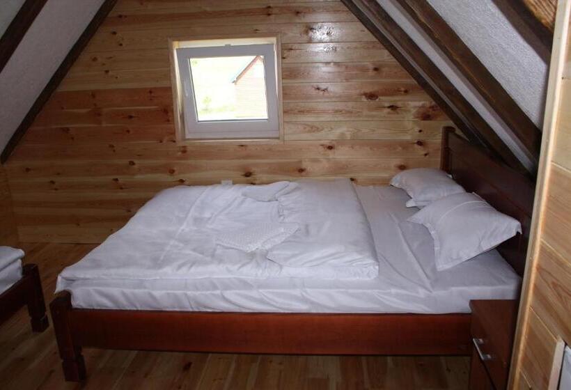 سوییت دوبلکس, Apartmani Prisoje