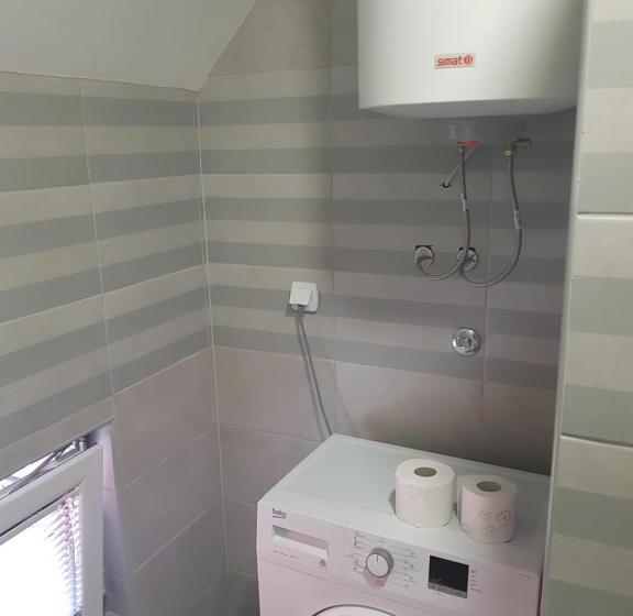 سوییت با چشمانداز کوه, Apartmani Prisoje