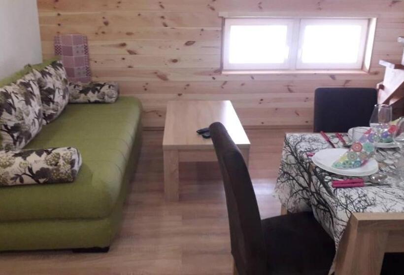 سوییت, Apartmani Prisoje