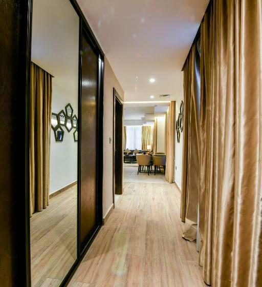 سوئیت کلاسیک, Downtown Hotel Apartments