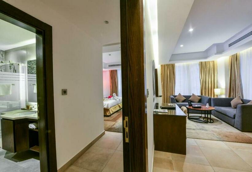 سوئیت کلاسیک, Downtown Hotel Apartments