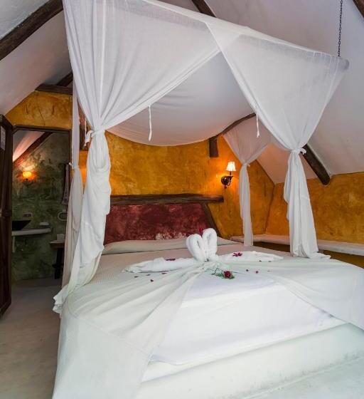 اتاق لوکس, Hacienda Tijax Jungle Logde
