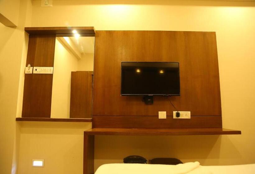 舒适三人间, Horizon Inn