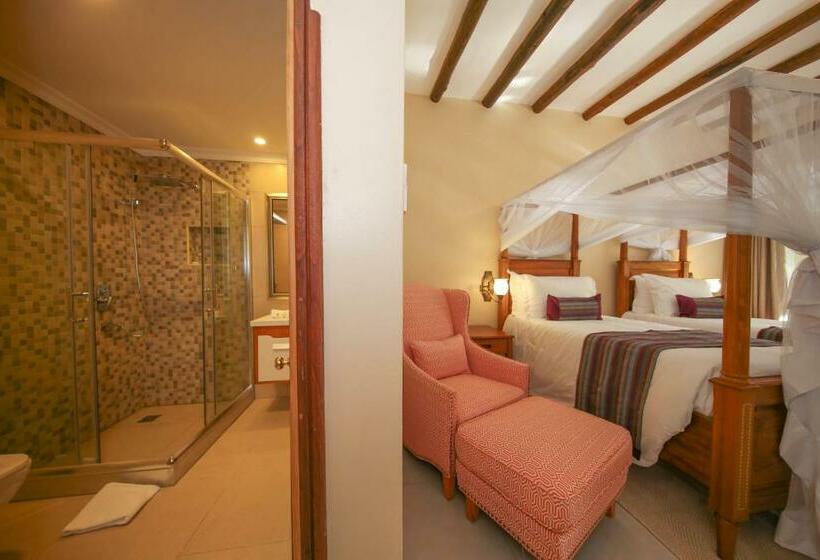 اتاق استاندارد با چشمانداز استخر, No 5 Boutique Hotel Limited